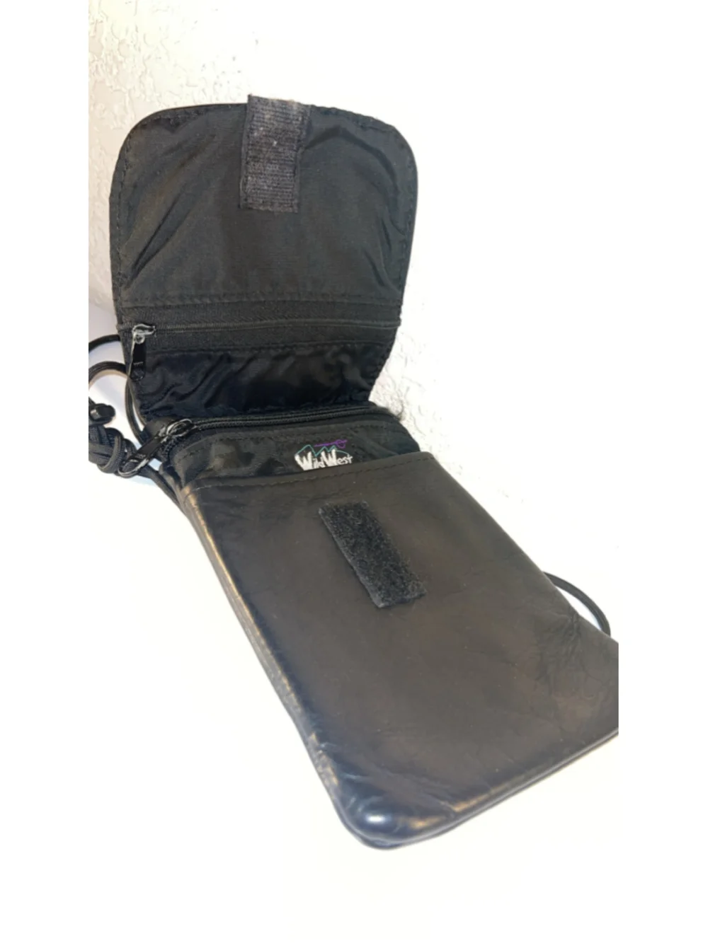 Women's Wild West Black Leather Crossbody Bag One Size